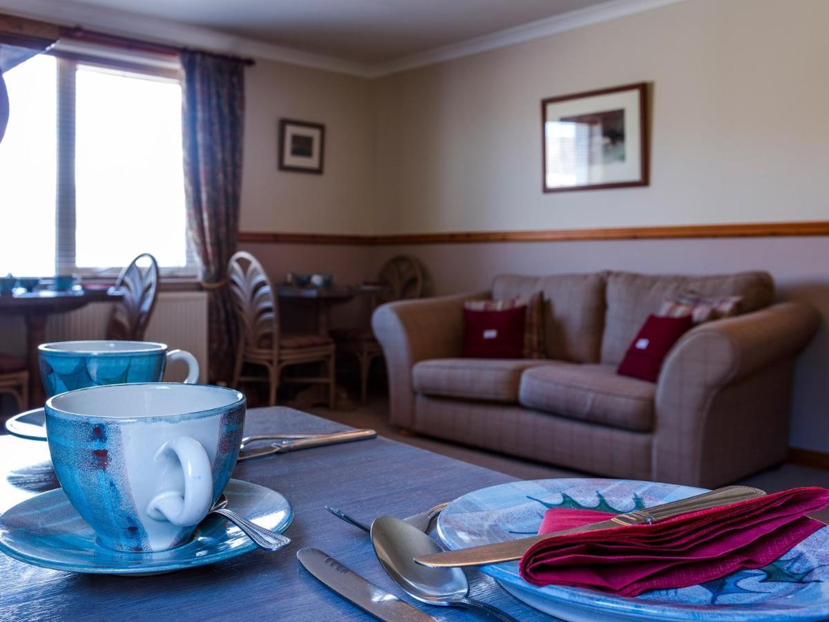 The Birches Bed & Breakfast Dundonnell Екстер'єр фото