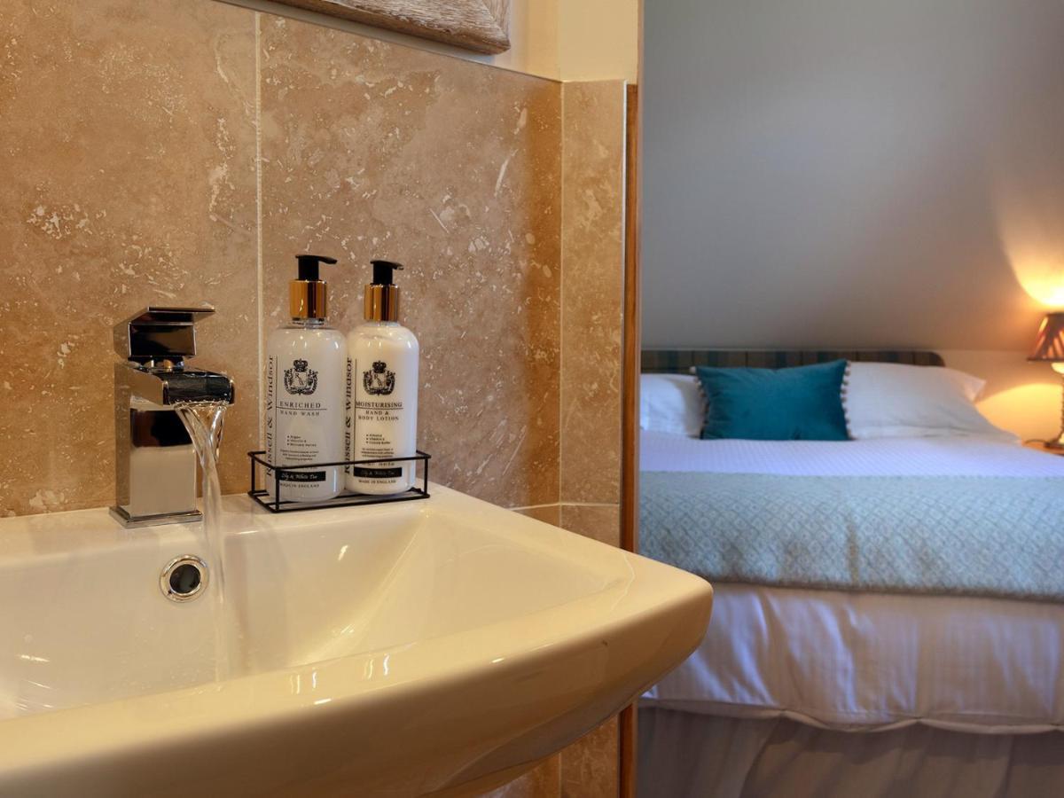 The Birches Bed & Breakfast Dundonnell Екстер'єр фото